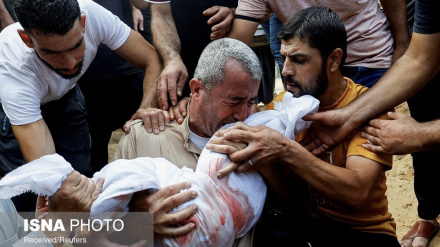 12 палестинцев погибли в результате нападения на жилой дом в центре Газы