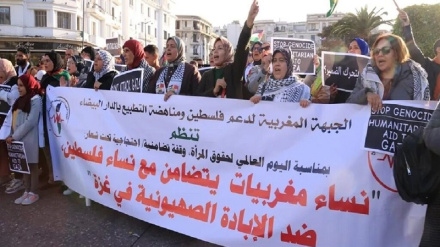 Демонстрация против сионистского режима перед американским посольством в Тунисе