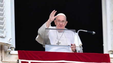 Papa bën thirrje për paqe në Ukrainë dhe Gaza