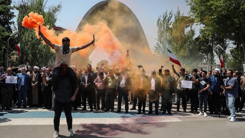 Comunità universitaria iraniana: pieno sostegno alla rivolta antisionista degli studenti americani ed europei + FOTO