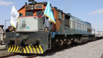 صادرات اولین محموله تجاری افغانستان به اروپا از طریق خط آهن ایران به ترکیه