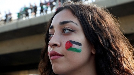 パレスチナを支持する世界各地の女性たち　