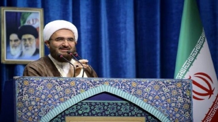 Tahran Cuma hatibi: İslami hakimiyetin erkanları halkın oylarına emanet