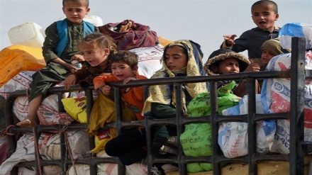  ۲۵۰ هزار کودک افغان بازگشته از پاکستان با کمبود غذا و سرپناه مواجه‌اند