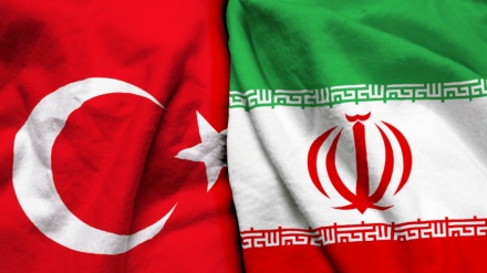 Shkëmbimi i energjisë elektrike midis Iranit dhe Turqisë