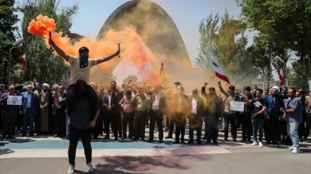 イラン各地の大学で、欧米のパレスチナ支持運動への連帯が広がる
