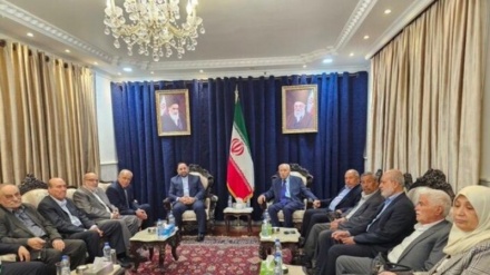 Filistin direniş gruplarının liderleri Tahran'ın Şam'daki büyükelçiliğine gitti