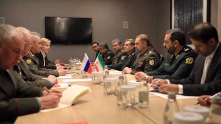 Iran und Russland wollen Verteidigungszusammenarbeit verstärken