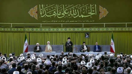 מנהיג המהפכה האסלאמית: ניתוק הקשרים עם הישות הכובשת הוא מה מצפים לו העמים האסלאמיים