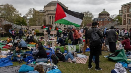 Solidaritätsproteste für Gazastreifen fegen über US-Universitätscampusse, obwohl Polizei hart durchgreift