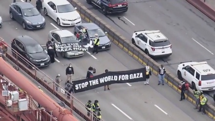 מפגינים פרו-פלסטינים חוסמים את גשר הזהב בסן פרנסיסקו