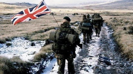 Occupation of Argentinian Malvinas Islands should end/ British colonialism's danger for straits