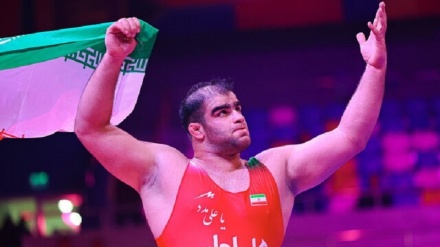 伊朗荣获亚洲摔跤冠军：自由式摔跤后在古典式摔跤中夺冠