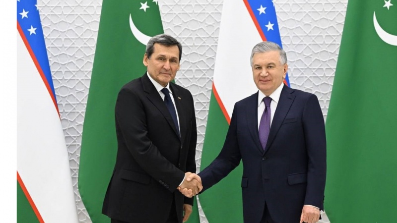 Türkmen-Özbek gatnaşyklaryny ösdürmek meseleleri ara alnyp maslahatlaşyldy 