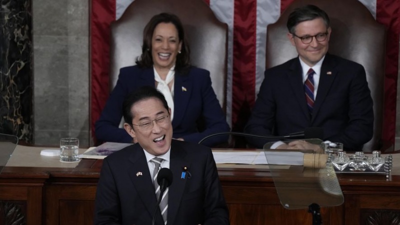فومیو کیشیدا، نخست وزیر ژاپن در نشست مشترک کنگره آمریکا
