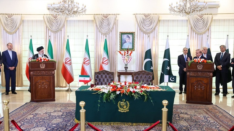 İran Cumhurbaşkanı Pakistan ziyareti öncesi açıklamalarda bulundu