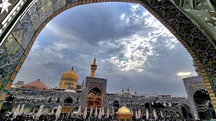 Arkitektura madhështore iraniano-islamike në Mauzoleun e Imam Reza (a.s.)/Foto