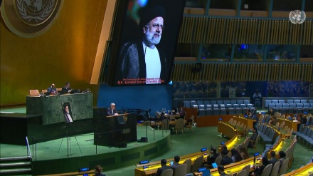 ՄԱԿ-ի ԳԱ-ն հարգանքի տուրք մատուցեց Իրանի նախագահին և ԱԳ նախարարին