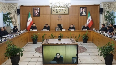 برگزاری نخستین جلسه هیات دولت ایران به ریاست 
