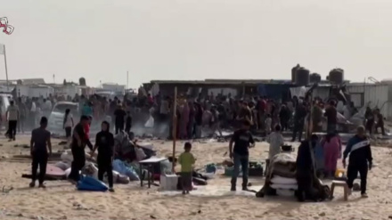 Izraeli sulmon një kamp tjetër ndërsa tanket e tij hyjnë në Rafah