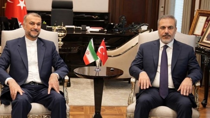 تاکید وزیر امور خارجه ایران بر گسترش روابط دوجانبه با ترکیه