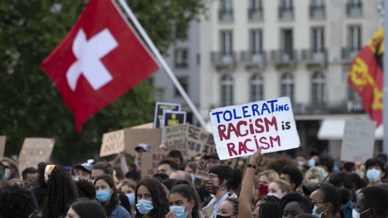 One in six people suffers from racial discrimination/ Sharp increase in racism in Switzerland