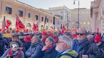 Italia, venerdi corteo nazionale contro il governo