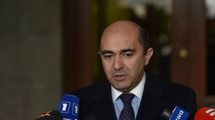 Բագրատ սրբազանը պետք է հստակ երաշխիքներ տա, որ նախկին ռեժիմները չեն վերադառնա. Մարուքյան