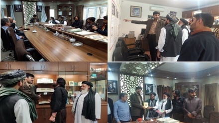 بازدید هیأت طالبان از نمایشگاه کتاب تهران و موسسه طبع و نشر قرآن
