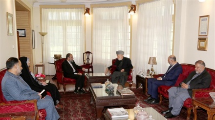 کرزی از همکاری ایران با مردم افغانستان تجلیل کرد
