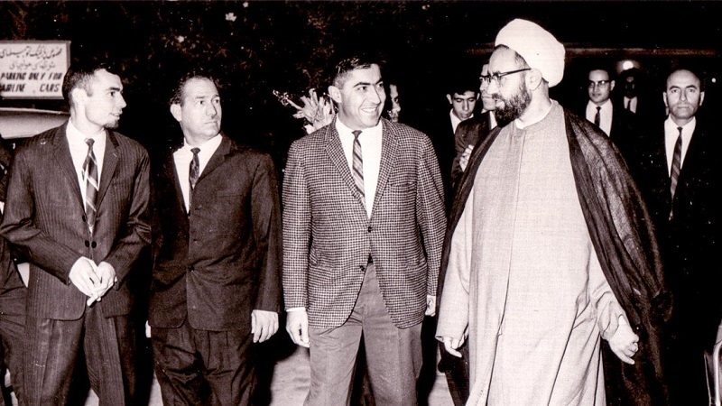 Syahid Muthahari; Ulama Pemikir, Sang Putra Ideologis Khomeini
