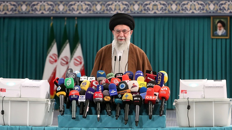 ईरान की संसद मजलिसे शुराये इस्लामी की 12वीं संसद के लिए दूसरे चरण का मतदान