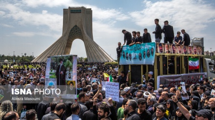 Ceremonia e funeralit të Sejed Ebrahim Raisi dhe delegacionin shoqërues në Teheran/Foto