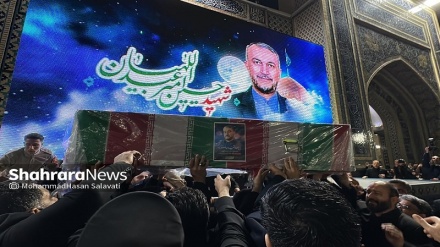 استقبال از پیکر شهید حسین امیر عبداللهیان در مشهد مقدس 