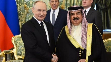 König von Bahrain beim Treffen mit Putin: Es gibt keinen Grund, Wiederherstellung der Beziehungen zu Iran zu verschieben