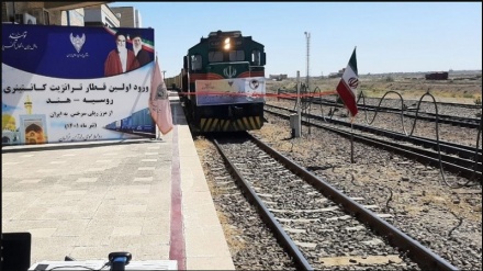 Rusya-Hindistan transit treni İran’a giriş yaptı