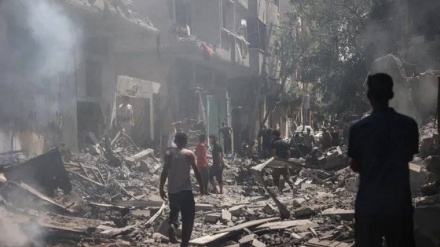 Izraeli vazhdon të bombardojë Gazën