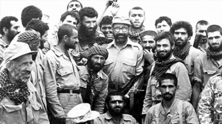 (FOTO) In memoria del martire Mostafa Chamran