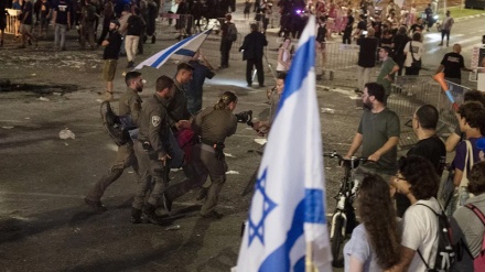 Dhjetëra mijëra njerëz në Tel Aviv bënë thirrje për një armëpushim në Gaza

