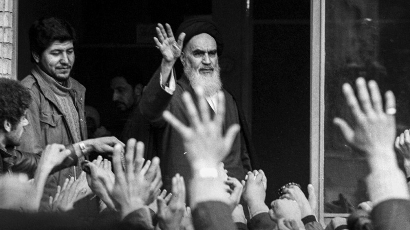 Imam Khomeini ra
