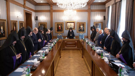 Ապօրինի քայլեր են ձեռնարկվել. Գերագույն հոգևոր խորհուրդը` ԱԺ–ի մոտ բախումների մասին