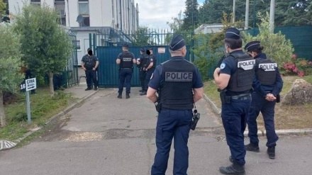 Policia franceze bastis selinë e grupit terrorist MEK