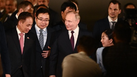 Presidenti i Rusisë viziton Vietnamin