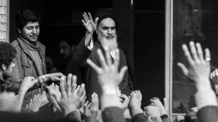 Nous devrions prêter attention aux pauvres / L'Imam Khomeini et les démunis