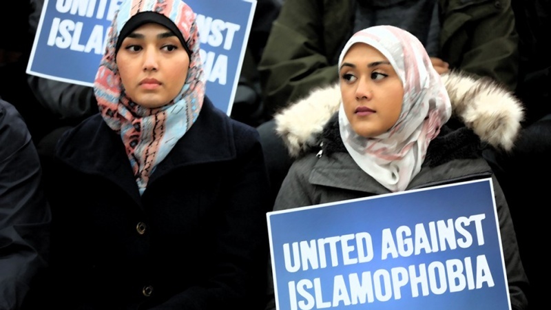 Një fotografi e grave muslimane në xhaminë e Zelandës së Re në Toronto të Kanadasë, 15 mars 2019.