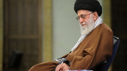 מנהיג המהפכה האסלאמית בירך את המוסלמים לרגל עיד אל-אדחא