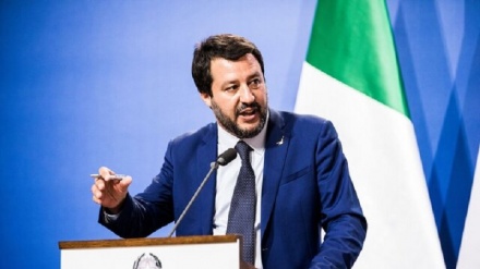 Russia, Salvini contro Macron: 'Criminale e instabile, vada lui in guerra'