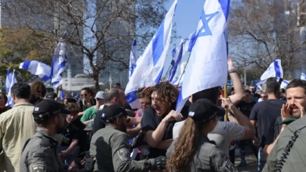 המשטרה הישראלית הפעילה אלימות נגד המפגינים בתל אביב