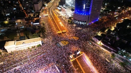 Migliaia in piazza contro Netanyahu, 12 arresti, anche reporter