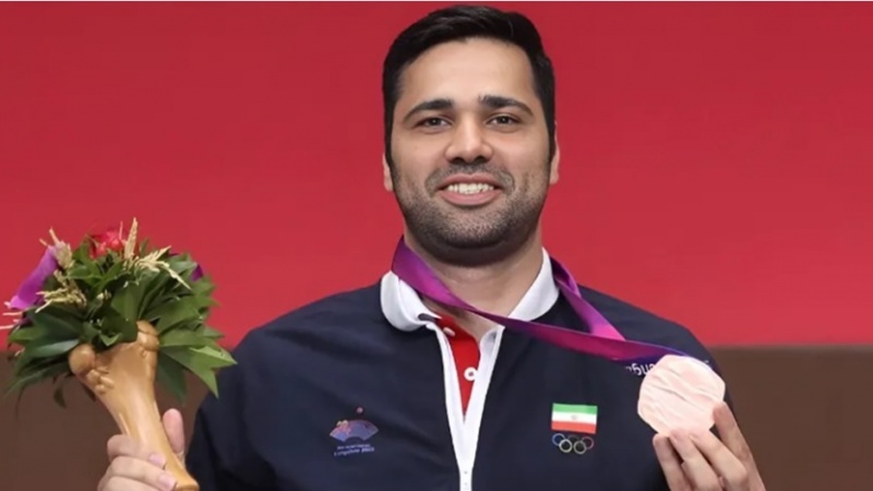 伊朗选手在亚洲击剑锦标赛中获得铜牌
